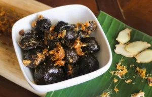 Sấu xào gừng 250G